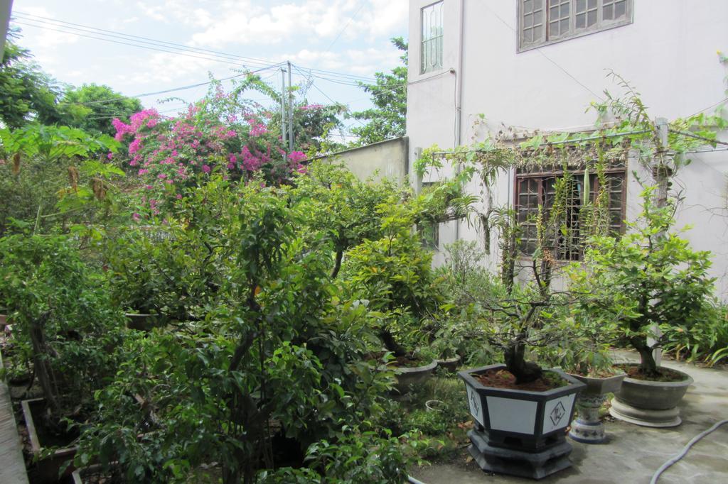Charming Homestay Хойан Экстерьер фото